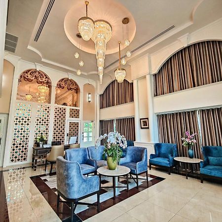 Siri Grand Bangkok Hotel Dış mekan fotoğraf