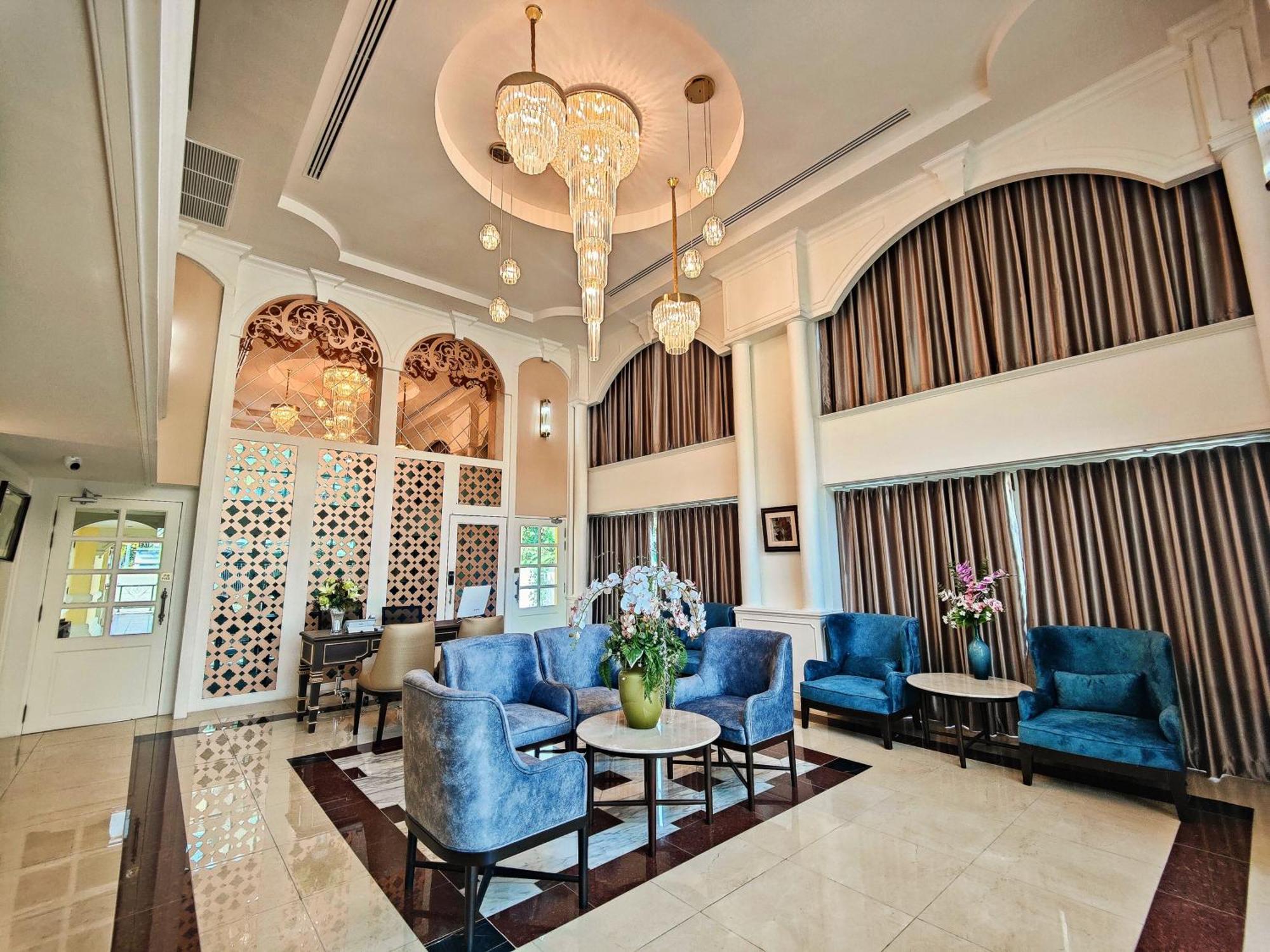 Siri Grand Bangkok Hotel Dış mekan fotoğraf
