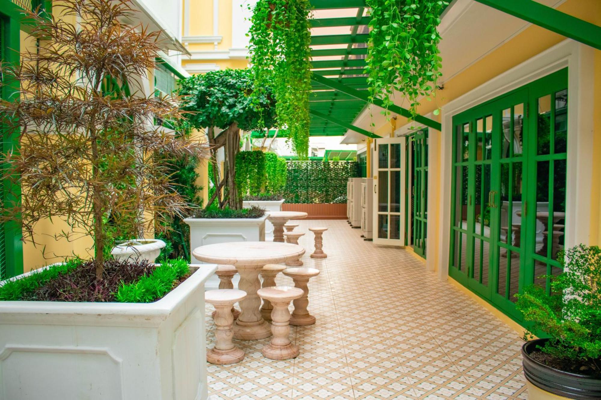 Siri Grand Bangkok Hotel Dış mekan fotoğraf