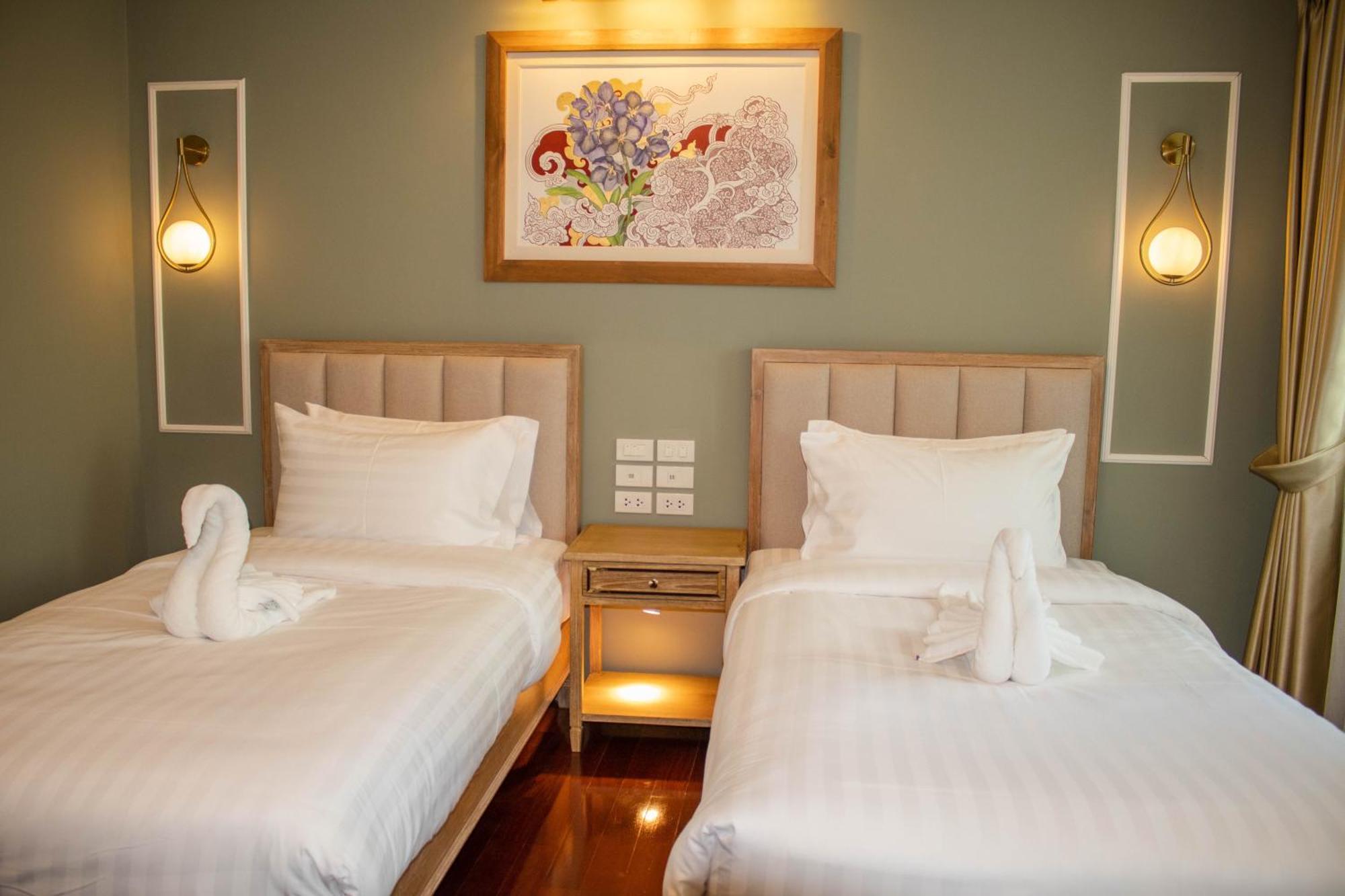 Siri Grand Bangkok Hotel Dış mekan fotoğraf