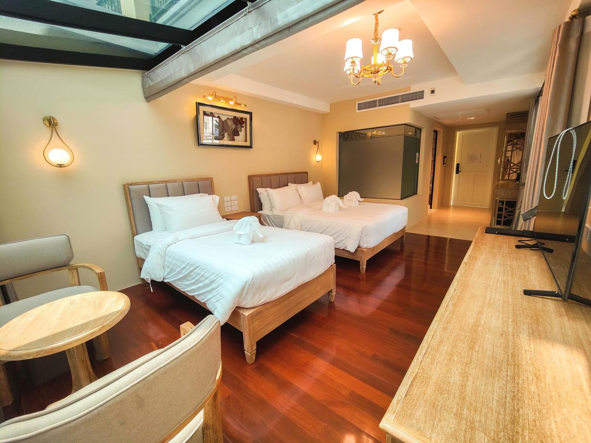 Siri Grand Bangkok Hotel Dış mekan fotoğraf