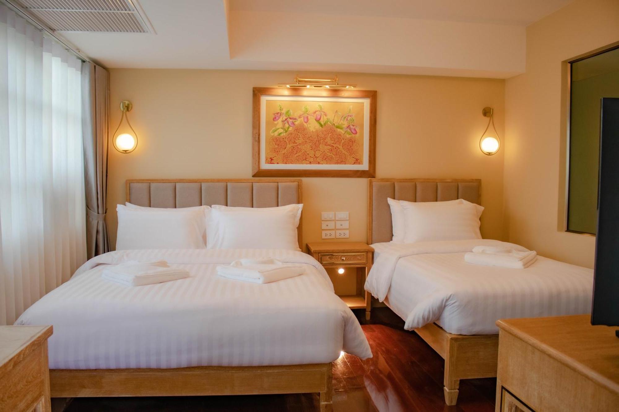 Siri Grand Bangkok Hotel Dış mekan fotoğraf