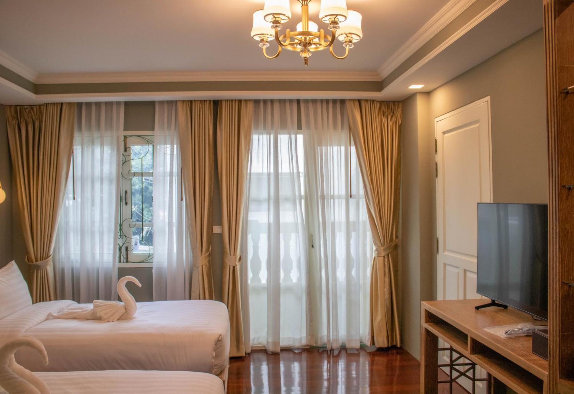 Siri Grand Bangkok Hotel Dış mekan fotoğraf