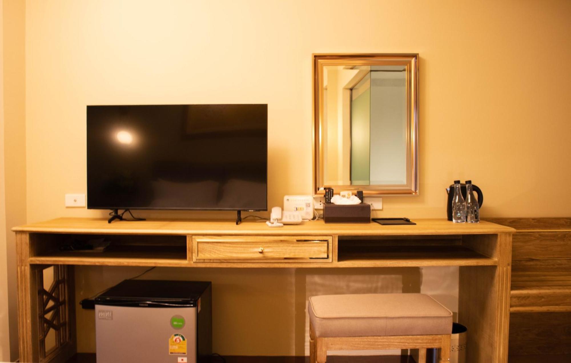 Siri Grand Bangkok Hotel Dış mekan fotoğraf
