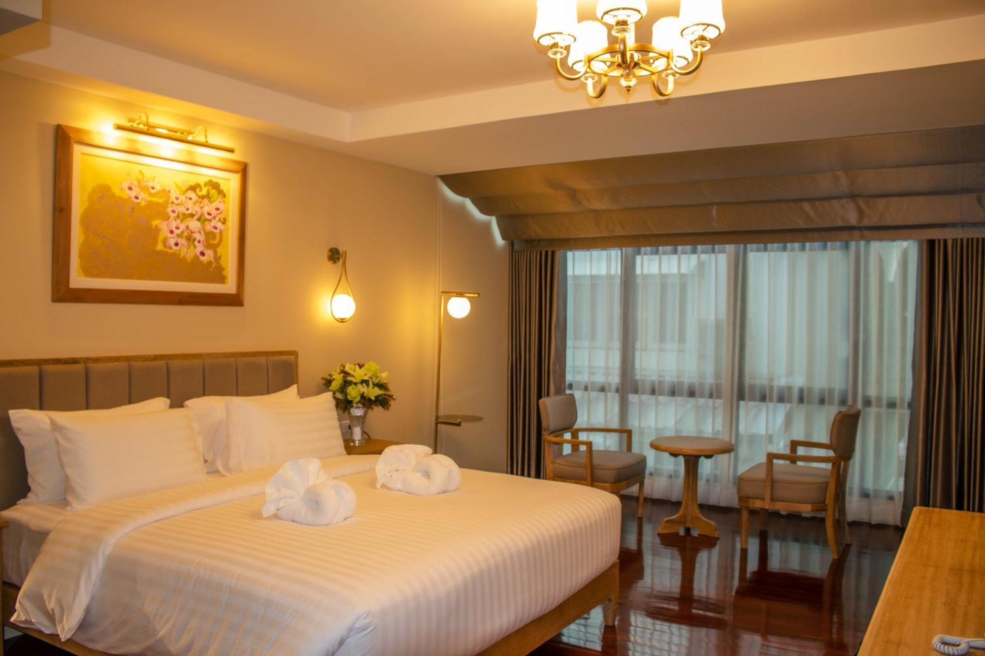Siri Grand Bangkok Hotel Dış mekan fotoğraf