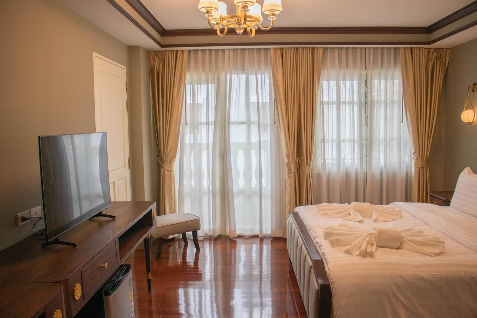 Siri Grand Bangkok Hotel Dış mekan fotoğraf