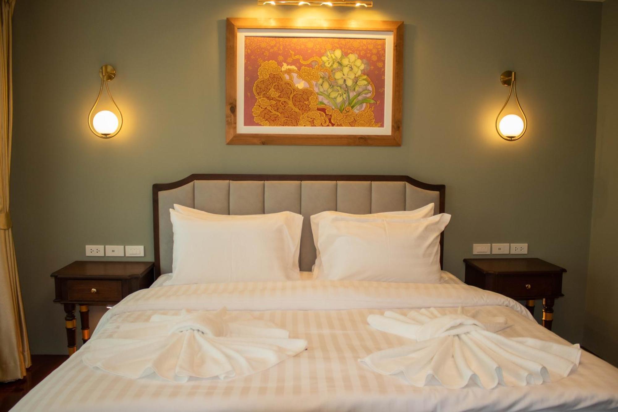 Siri Grand Bangkok Hotel Dış mekan fotoğraf